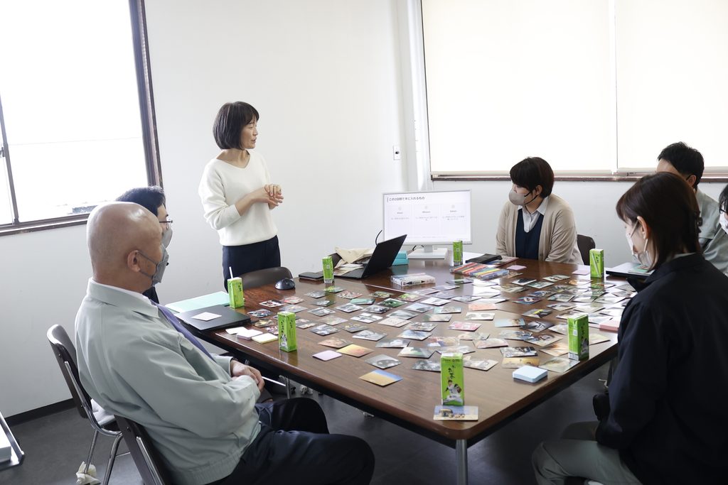 LiB.LaBo 「言葉をカタチ」にプログラム